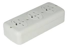 Producto - 3 TOMAS 10AMP 2009 CIOCCA