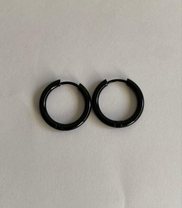 Producto - Argollas gruesas por par negras