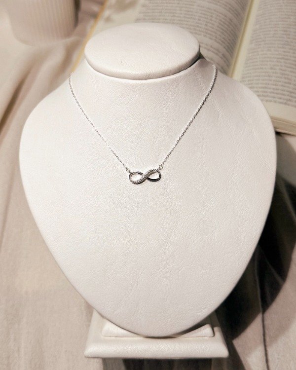 Producto - Collar infinito strass