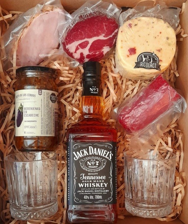 Producto - Jack Daniels N7 700ml  + 2 Vasos Con Picada Completa - Box Regalo