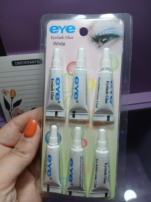 Producto - Set x 6 pegamento para pestañaa