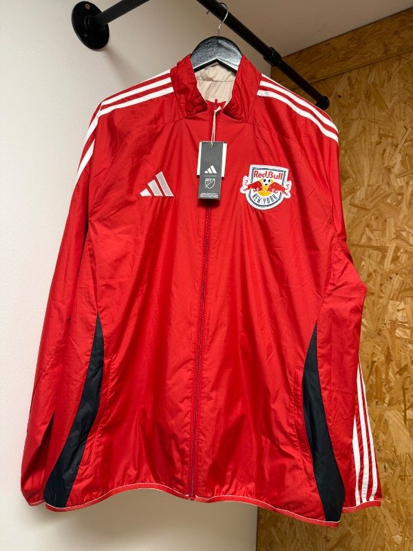 Producto - Campera RedBull Ny