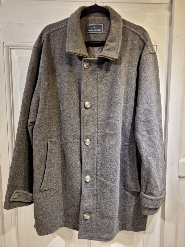 Producto - Tapado DANIEL HECHTER gris de lana Talle XL - PRECIO: 100X