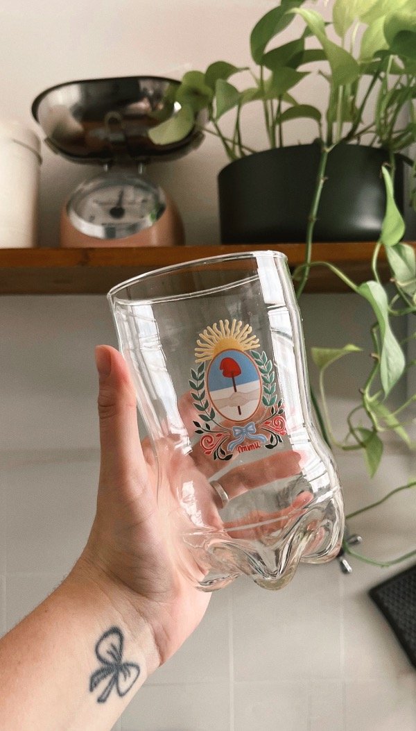 Producto - Fernetero de vidrio Escudo