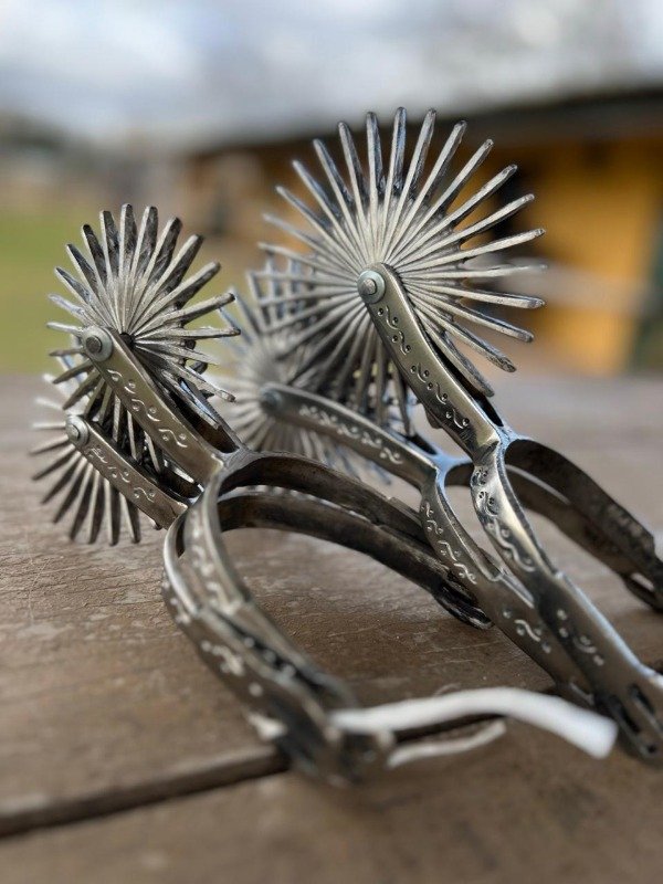 Producto - Espuelas de 4 pulgadas