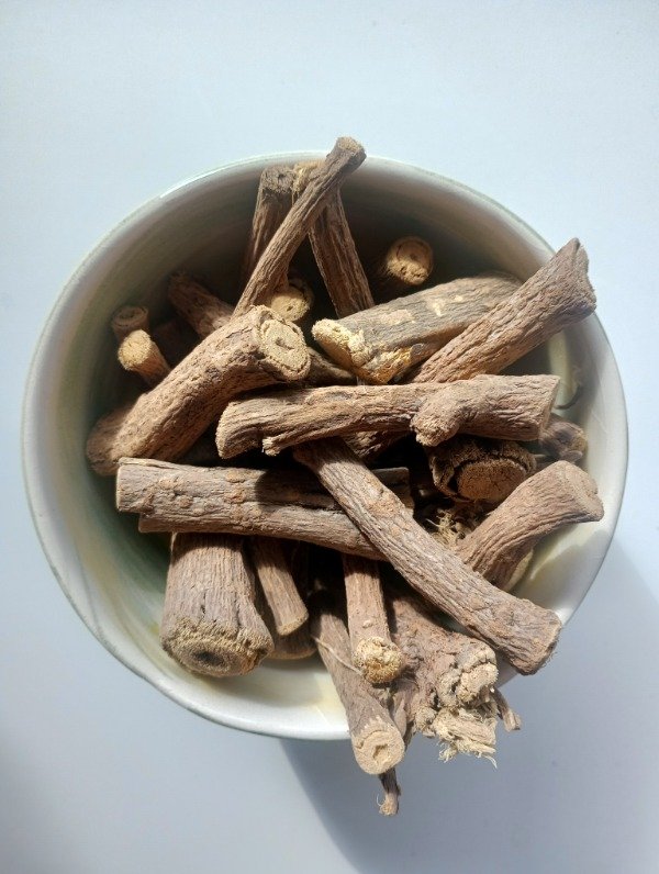 Producto - Raíz de Regaliz x 100 gr