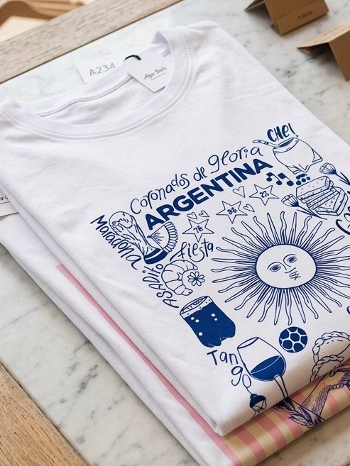 Producto - Remera estampado argentina