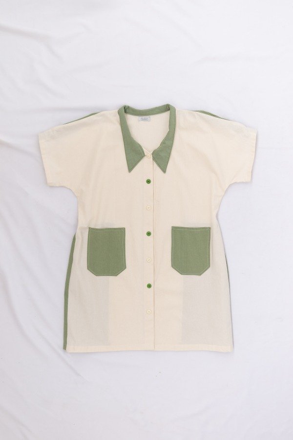 Producto - Camisa Overzise Alba - natural y verde