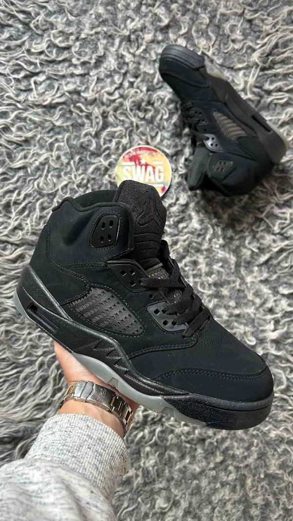 Producto - JORDAN RETRO 5 BLACK CAT II