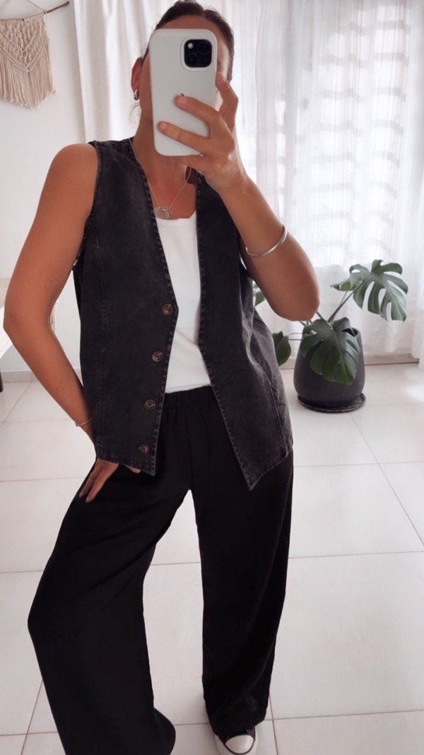 Producto - Chaleco de jeans negro