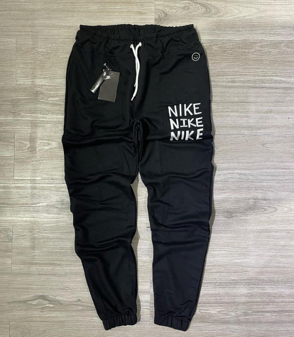 Producto - Jogger nk