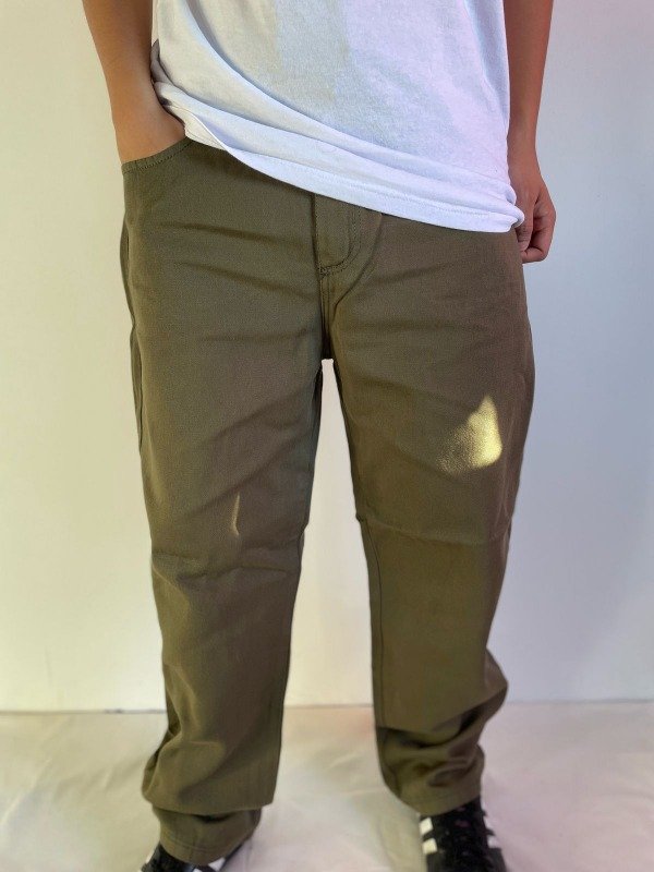 Producto - Pantalon de gabardina verde militar