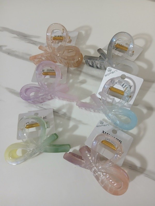 Producto - Pinza de Pelo Moño Transparente con Glitter - Estilo Aesthetic - 0