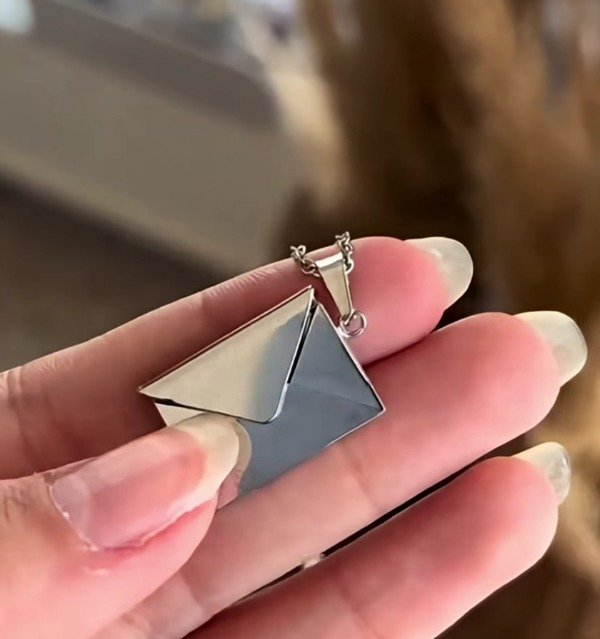 Producto - Collar carta con mensaje