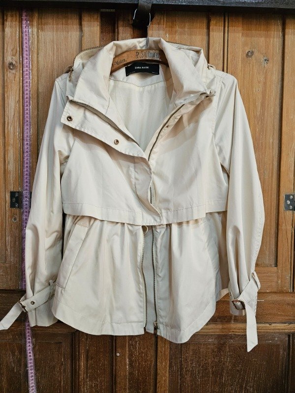 Producto - Rompevientos Zara Natural t.S