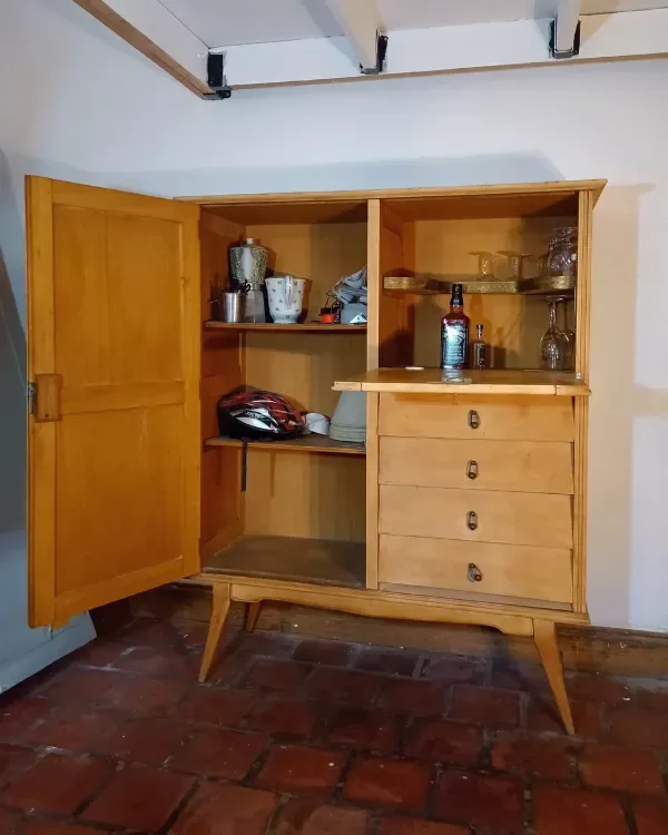 Producto - Mueble de guardado estilo nórdico en guatambú