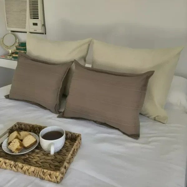 Producto - Combo x4 Almohadones - Off White 50x60 Pana + Habano 40x50 Algodón con Lurex