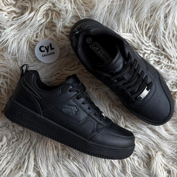 Producto - I RUN FORCE Negro (Última 35)