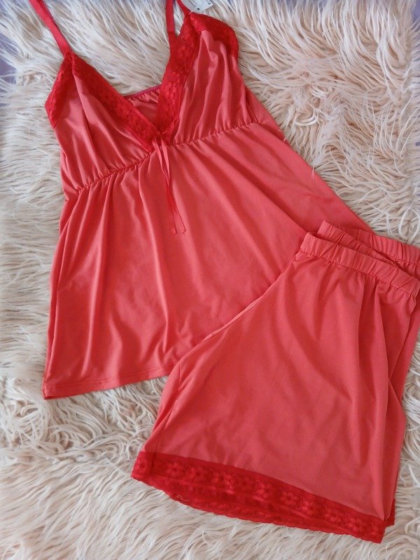 Producto - Pijama seda fría con escote rojo Talle 1-2