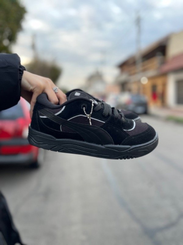 Producto - PUMA 180 TOTAL BLACK