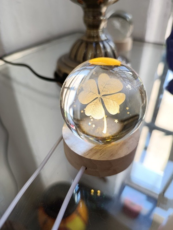 Producto - Lámpara esfera led trébol