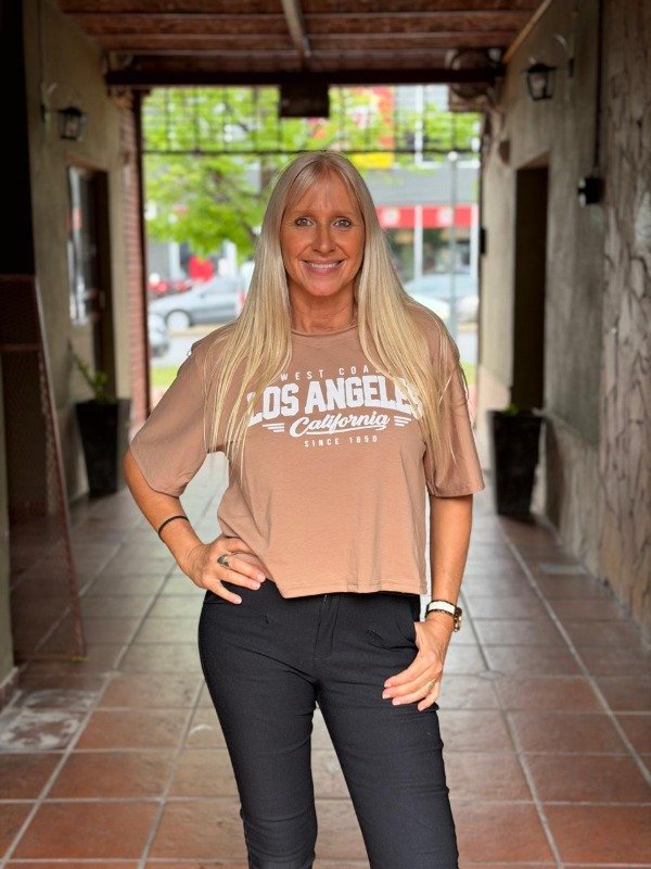 Producto - REMERA WEST MARRON ALGODON PREMIUM OVER
