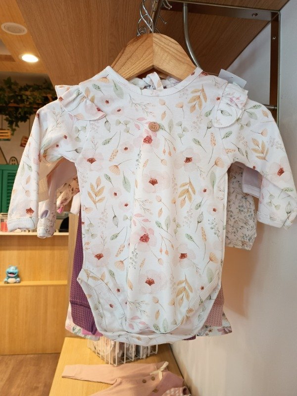 Producto - Body algodón flores con volados
