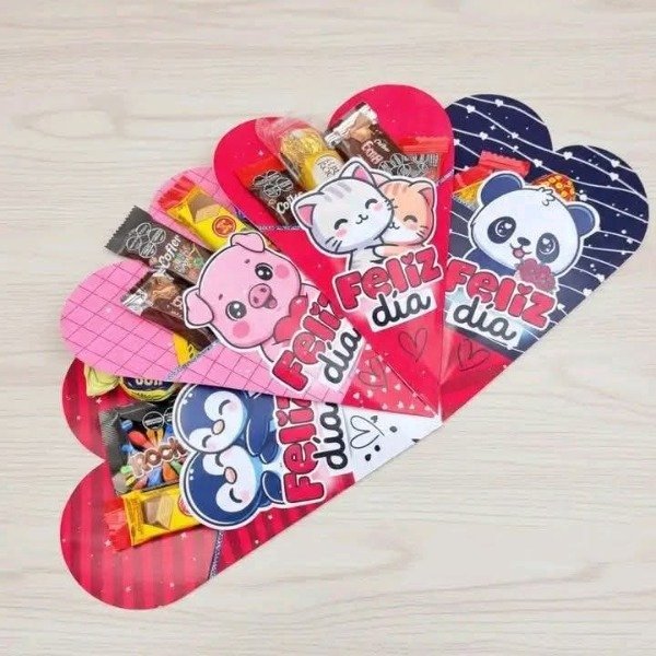 Producto - CONO GIGANTE CORAZÓN PARA SAN VALENTÍN