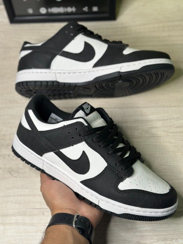 Producto - Nike SB Dunk Low Retro panda