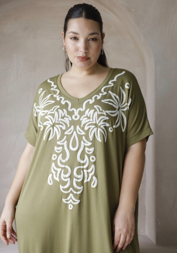 Producto - Maxi Vestidos Amplios Oversize abarca XXL XXXL Cuello V  Relieve 49.000 Verde
