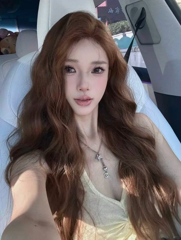 Producto - Peluca Ondulada Marrón