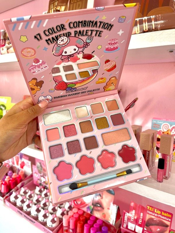 Producto - Paleta de Maquillaje 17 color Combination - IGOODCO