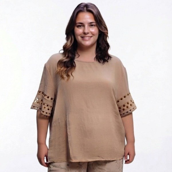 Producto - Blusa Crepe con Guipiur en mangas...Talle 52/54 - 1