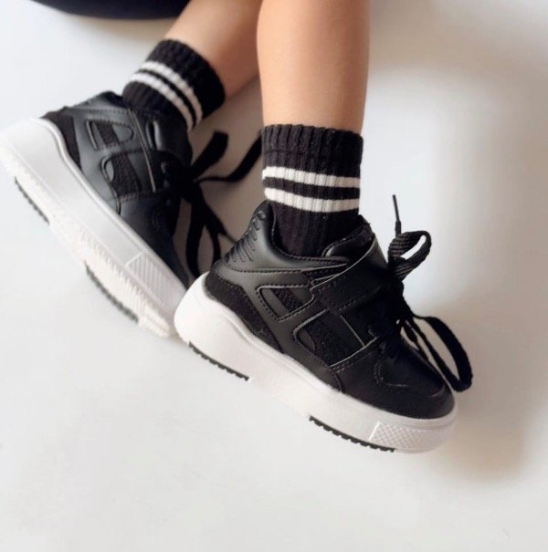 Producto - Zapas Botitas Black desde el 21 al 30