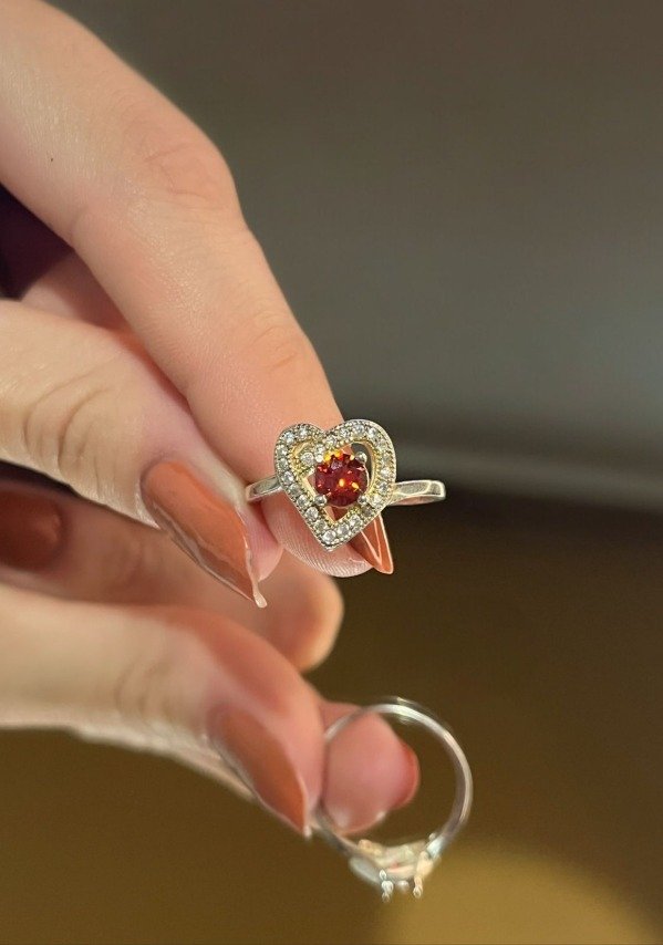 Producto - Anillo Ruby Heart