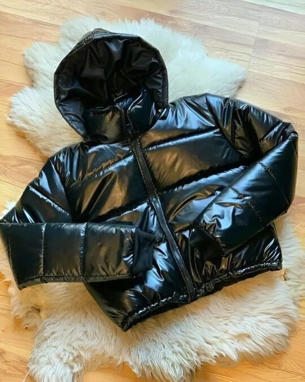 Producto - Puffer Metalizada Con Corderito