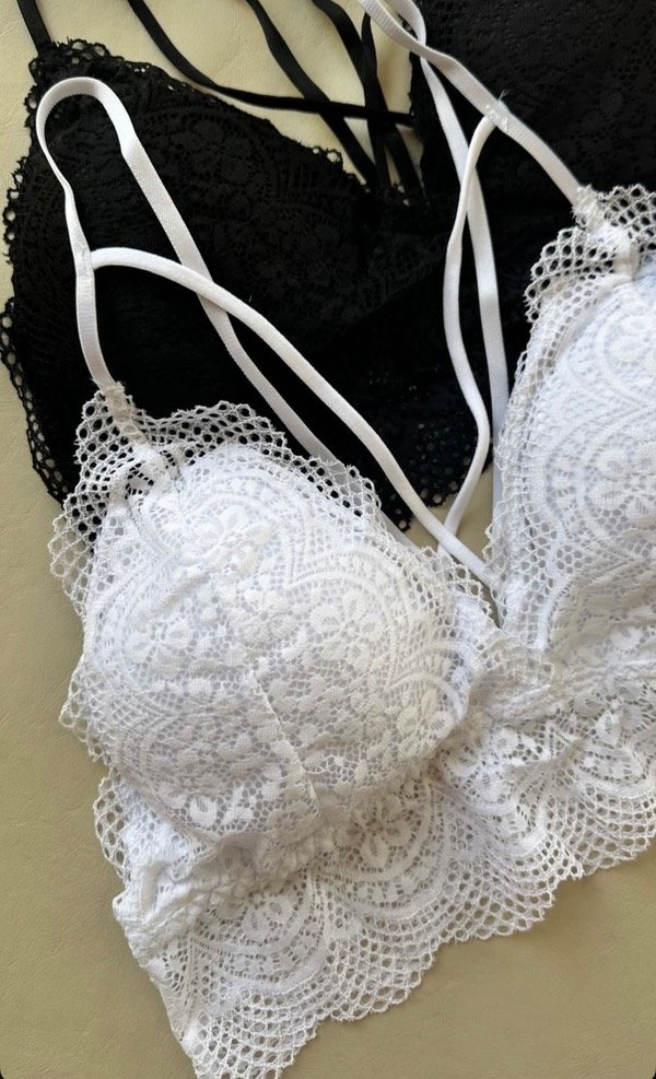 Producto - Top de encaje sanmart