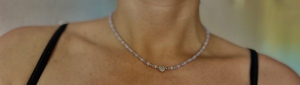 Producto - Collar corazón con mostacillas