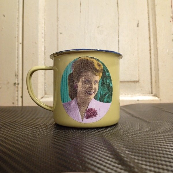 Producto - Eva de blanco (jarro v)