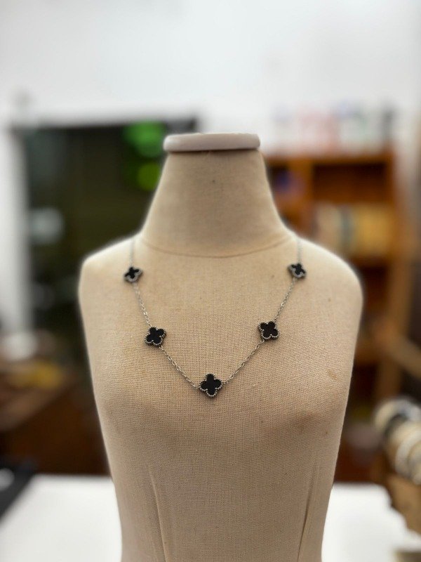 Producto - Collar con dijes 2