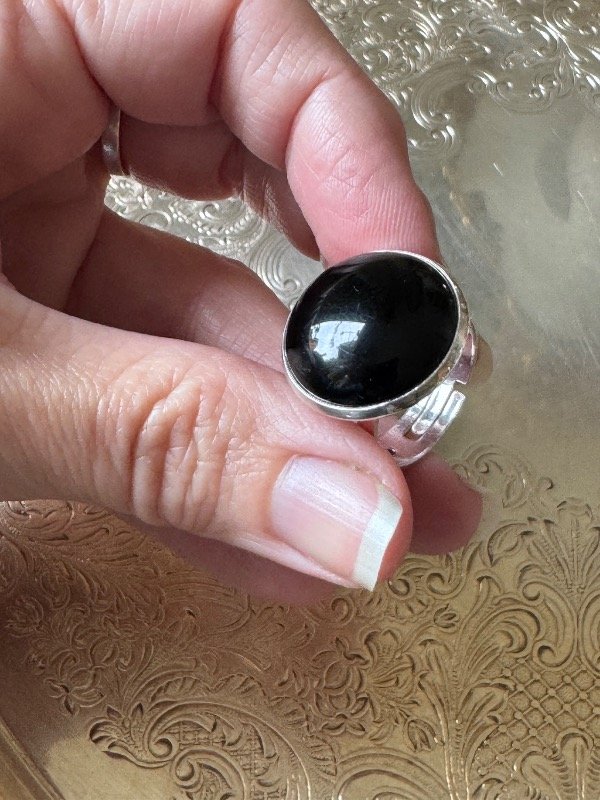 Producto - Anillo redondo negro regulable - 0