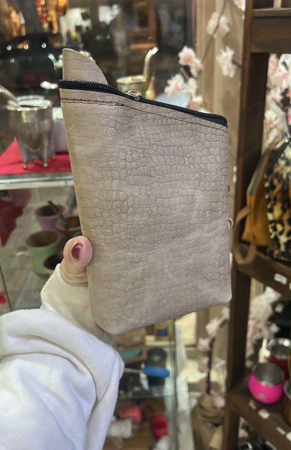 Producto - Yerbera Cuero con Vertedor
