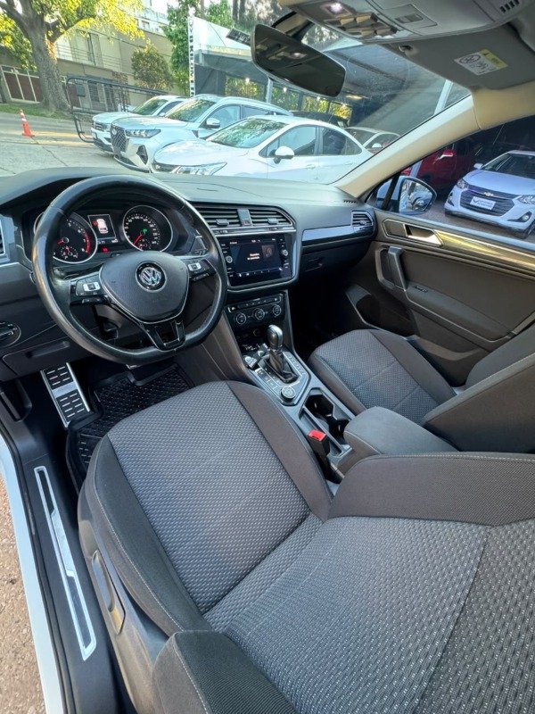 Producto - Volkswagen Tiguan Comfortline 2.0 TSI 4Motion DSG 2018 - 9