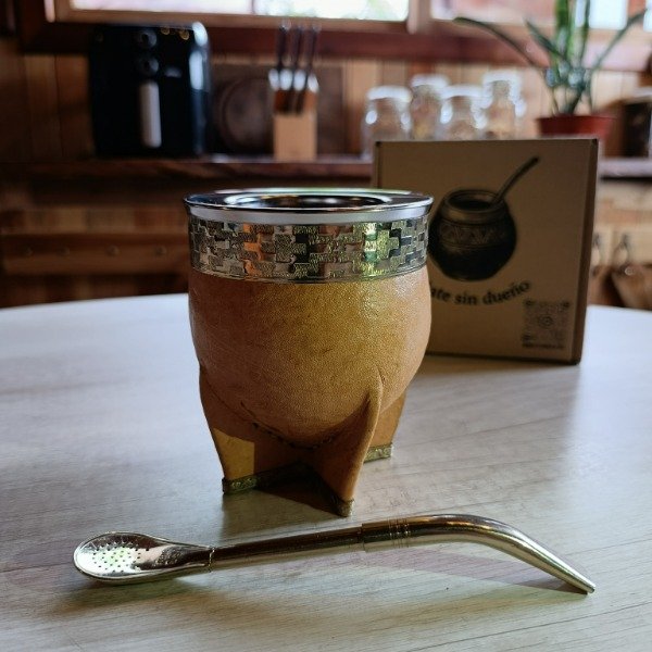 Producto - Imperial de cuero con virola y base de alpaca