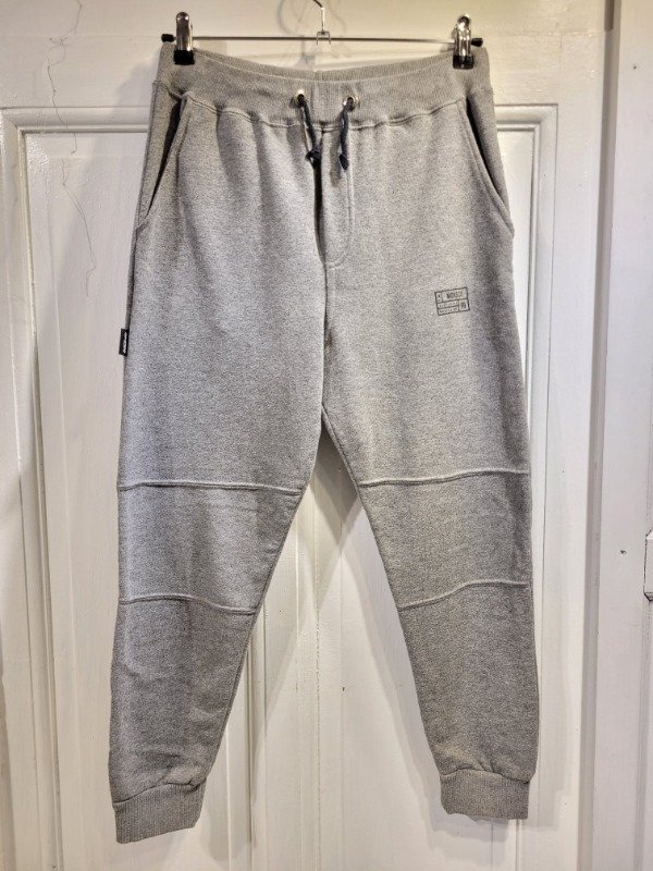 Producto - Jogging MOHS gris Talle 16 años - PRECIO: 23X