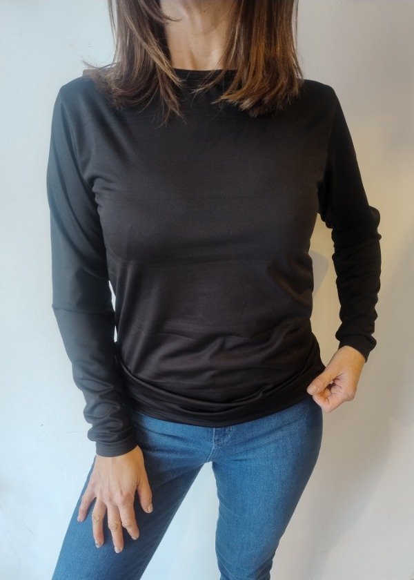 Producto - Remera térmica unisex MAKOTO