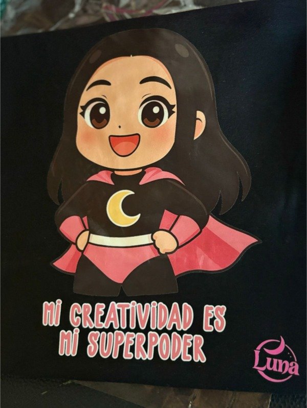 Producto - Remera Creaciones Luna - Mi superpoder Negra