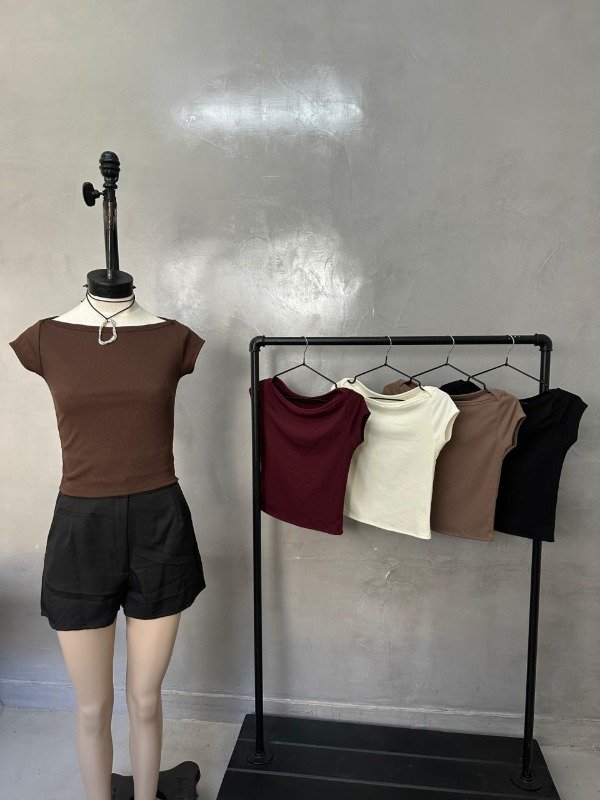 Producto - REMERA CUELLO BOTE