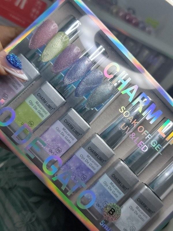 Producto - Colección CAT EYE MACARONI Charm Límit x6