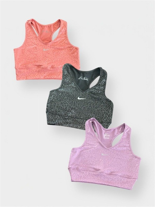 Producto - Top Nike Pro Gofrado